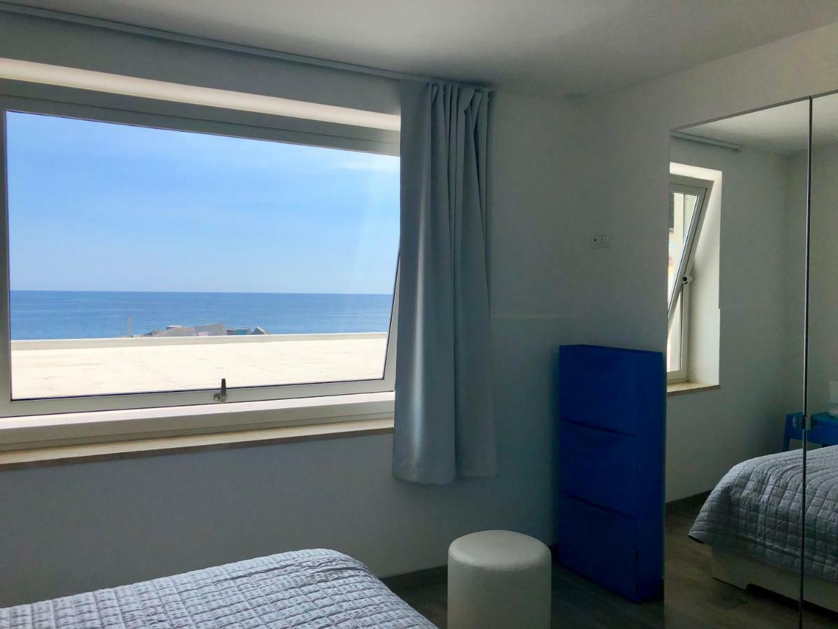 Casa Sara Villa Ачиреале Екстериор снимка