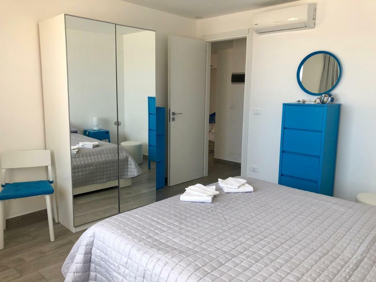 Casa Sara Villa Ачиреале Екстериор снимка