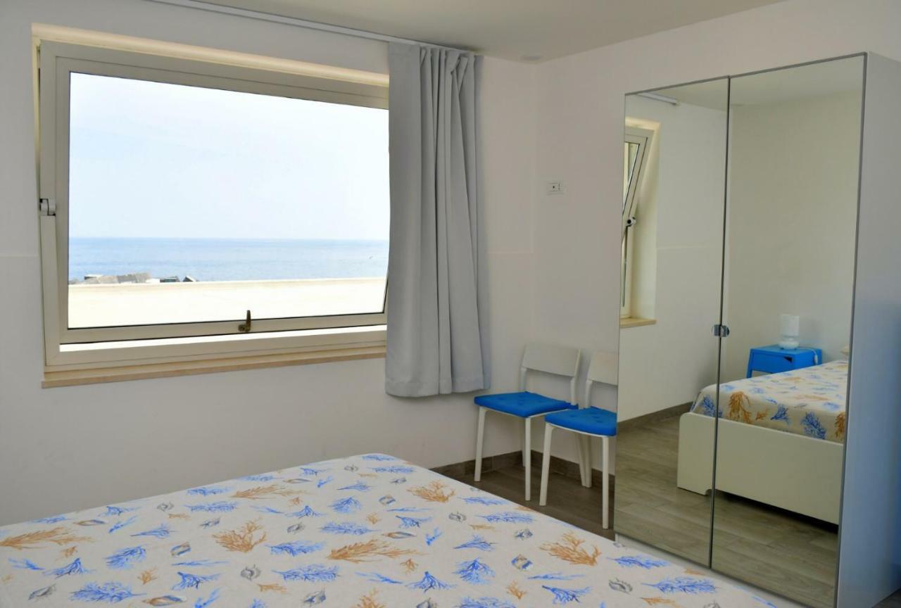 Casa Sara Villa Ачиреале Екстериор снимка